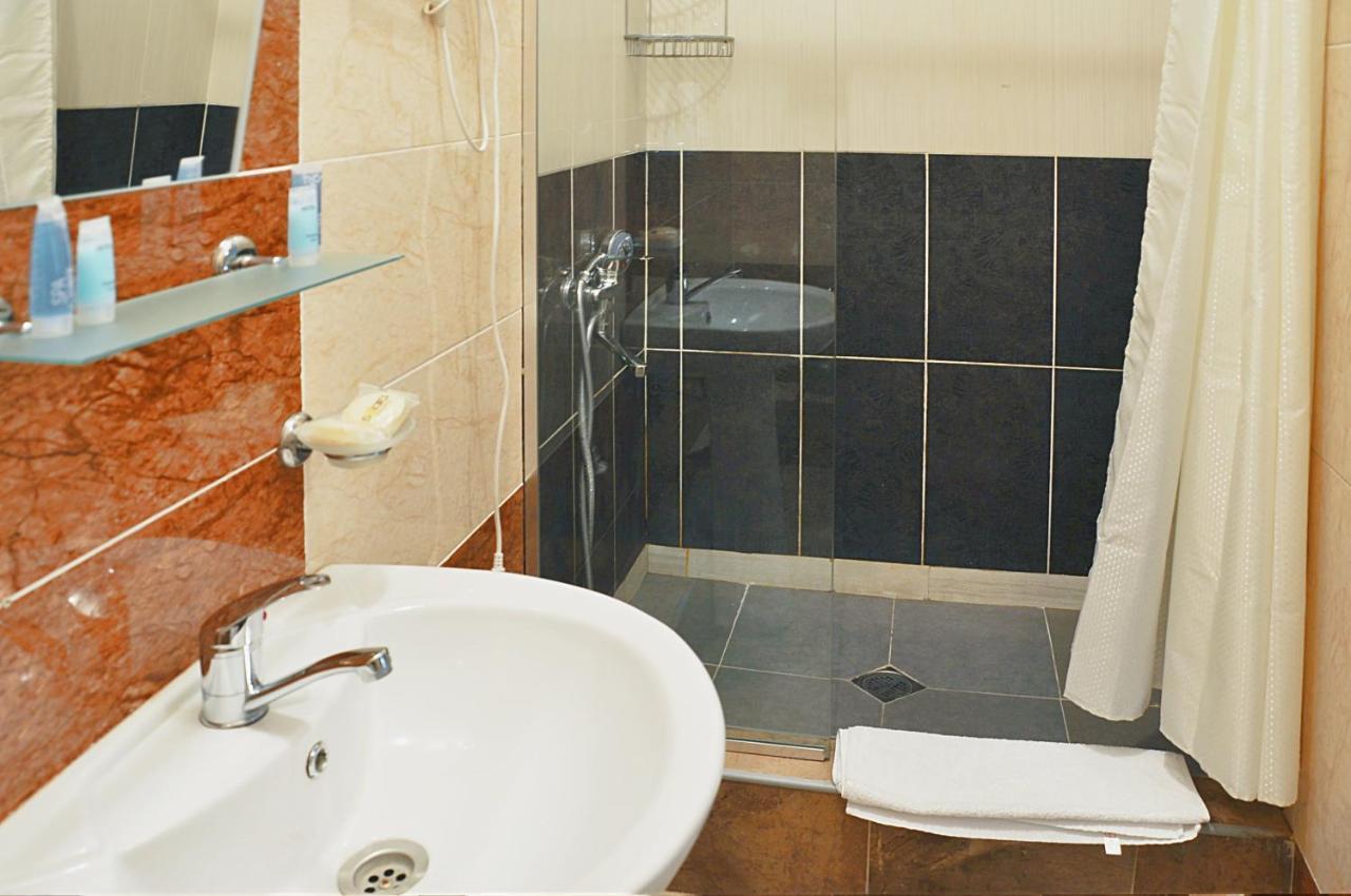 Hotel Alexandra Tbilisi Bagian luar foto