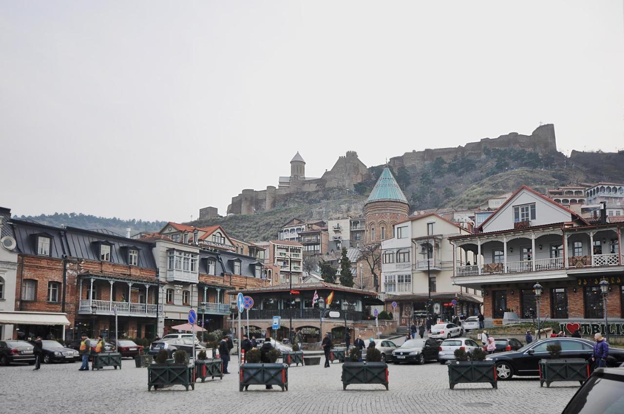 Hotel Alexandra Tbilisi Bagian luar foto